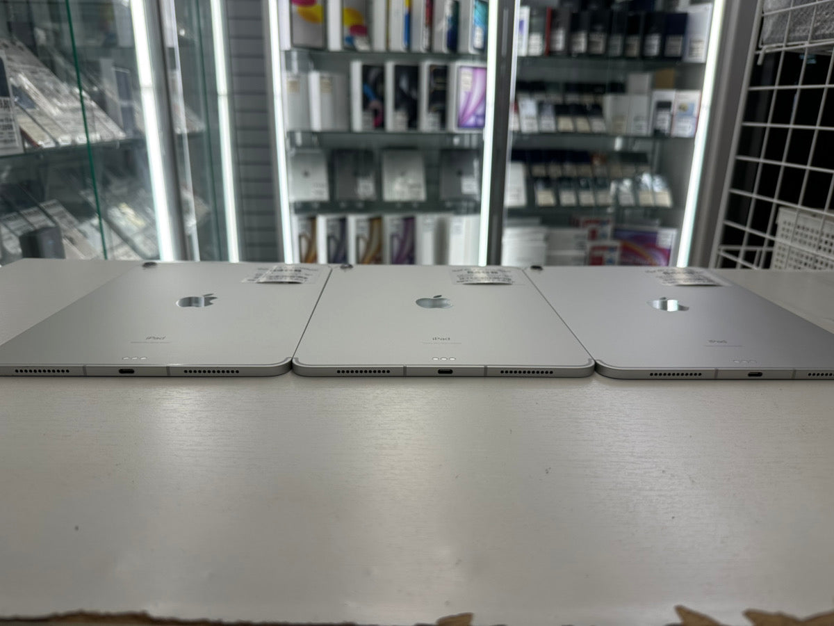 【訳あり・保証無し】iPad Air 4 （2020年） Wi-Fi+Cellular 64GB